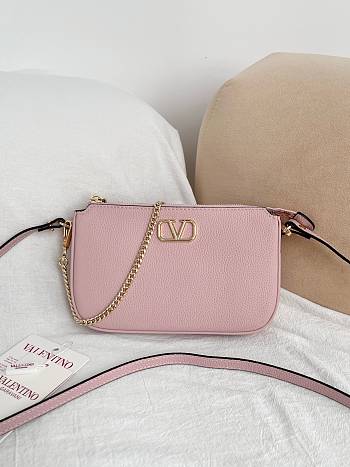Okify Valentino Vlogo Signature Bag In Light Pink Calfskin 21.5x13x3cm