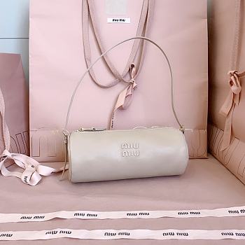 Okify MiuMiu Cream White Nappa Leather Pouch 5NE851 22x9x9cm
