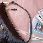 Okify MiuMiu Black Patent Leather Pouch 5NE841 19x14x10cm - 3