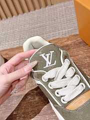 Okify Louis Vuitton Light Gray Sneakers With Monogram - 3