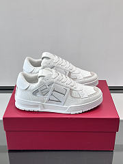 Okify Valentino White And Beige Men Sneakers 1 - 1