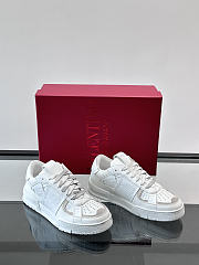Okify Valentino White And Beige Men Sneakers 2 - 4