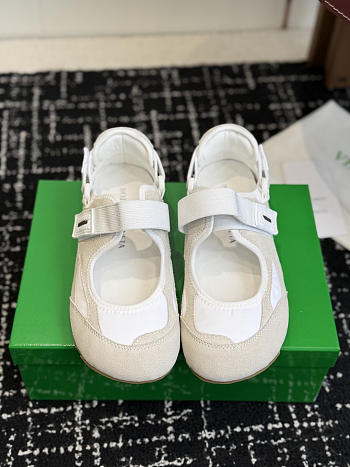 Okify Bottega Veneta Beige Mary Jane Sneakers 