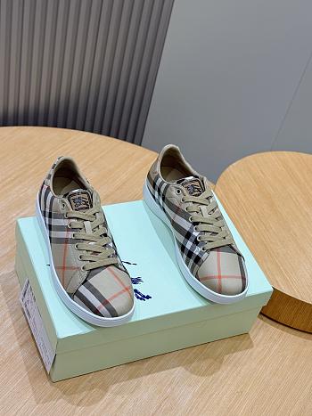 Okify Burberry Terrace Men Sneakers