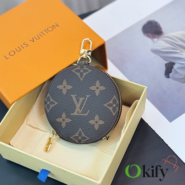 Okify Louis Vuitton Round Coin Purse Charm 6 - 1
