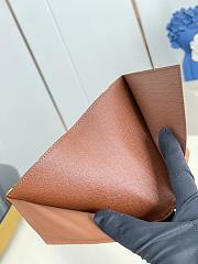 Okify Louis Vuitton Passport Cover M27612 14x10x2.5cm - 5