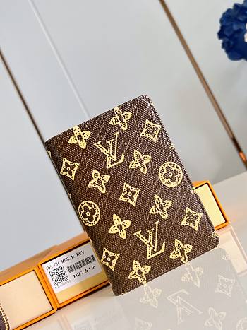 Okify Louis Vuitton Passport Cover M27612 14x10x2.5cm