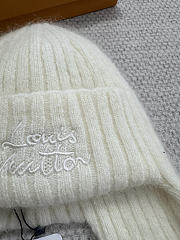 Okify Louis Vuitton White Knitted Mohair Rabbit Ear Hat - 6