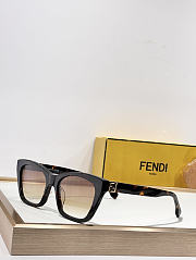 Okify Fendi FE40131 Sunglasses - 3