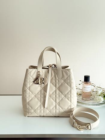 Okify Dior Toujours Vertical Bag White 22x20x18.5cm