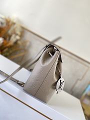 Okify Louis Vuitton Montsouris PM Beige Backpack M45410 33x27.5x14cm - 6
