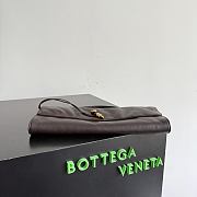 Okify Bottega Veneta Andiamo Clutch Bag Dark Brown Lambskin 31x13x3cm - 4