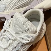Okify Louis Vuitton White Men Sneakers 28197 - 4