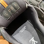 Okify Louis Vuitton Gray Men Sneakers 28199 - 3