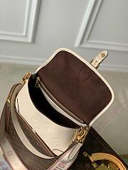 Okify Louis Vuitton Diane Bag White Cream M46388 23x16x8.5cm - 3