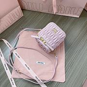 Okify MiuMiu Matelasse Vanity Bag Pink 10.5x9.5x7cm 5NR018 - 6