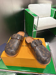 Okify Louis Vuitton Brown Close Toe Slippers Unisex - 3