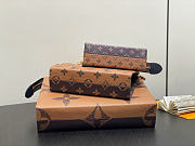 Okify Louis Vuitton Trio Toilet Pouch M11248 25x20x5.5cm - 5