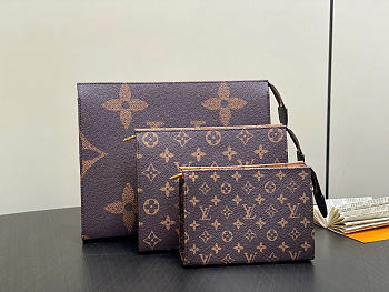 Okify Louis Vuitton Trio Toilet Pouch M11248 25x20x5.5cm