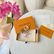 Okify Louis Vuitton x TM Gold Key Chain 28369 - 3