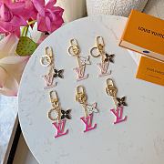Okify Louis Vuitton x TM Gold Key Chain 28369 - 1