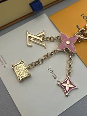 Okify Louis Vuitton Gold Trunk Pink Key Chain - 5