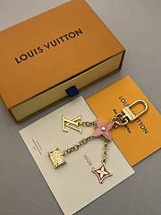 Okify Louis Vuitton Gold Trunk Pink Key Chain - 4