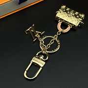 Okify Louis Vuitton Gold Trunk Key Chain - 2