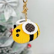 Okify Louis Vuitton Bee Key Chain  - 5