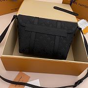 Okify Louis Vuitton Christopher Messenger Bag Black M28324 32x19.5x11cm - 3