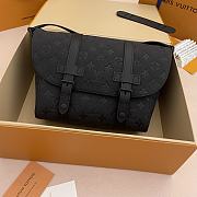 Okify Louis Vuitton Christopher Messenger Bag Black M28324 32x19.5x11cm - 1