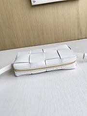 Okify Bottega Veneta Cassette Bag White 18x9x3.5cm - 3
