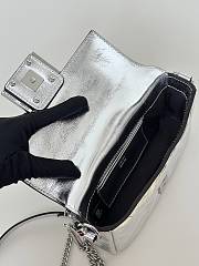 Okify Fendi Baguette Bag Silver Chain Strap 19x12x5cm  - 4