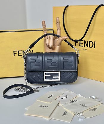 Okify Fendi Baguette Bag Darker Blue Chain Strap 19x12x5cm 