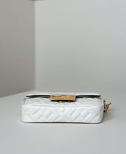 Okify Fendi Baguette Bag White Chain Strap 19x12x5cm  - 6