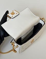 Okify Fendi Baguette Bag White Chain Strap 19x12x5cm  - 5