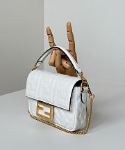 Okify Fendi Baguette Bag White Chain Strap 19x12x5cm  - 4