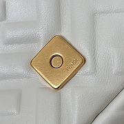 Okify Fendi Baguette Bag White Chain Strap 19x12x5cm  - 2