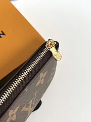 Okify Louis Vuitton Brown Monogram Pouch M62650 12x7cm  - 5