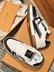 Okify Louis Vuitton Dark Brown Sneakers Unisex 28731 - 4