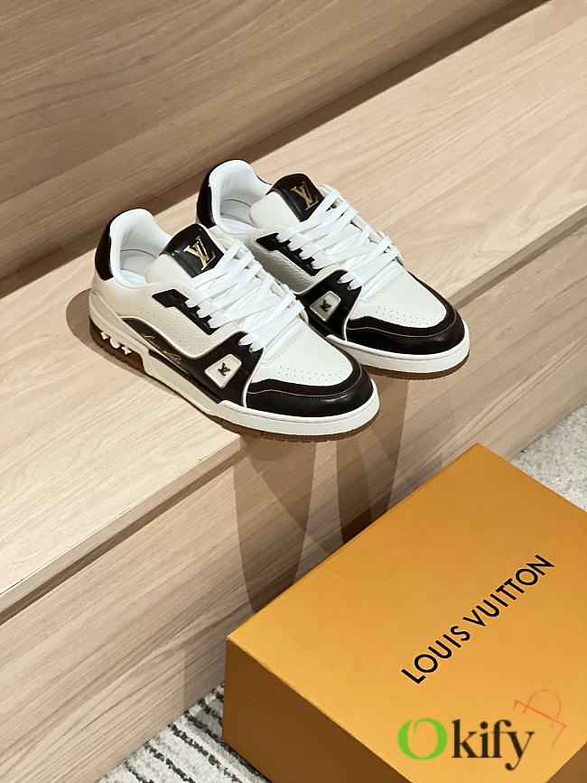 Okify Louis Vuitton Dark Brown Sneakers Unisex 28731 - 1