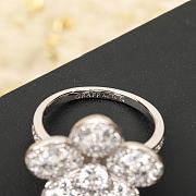 Okify Graff Flower Silver Ring With Diamond - 2