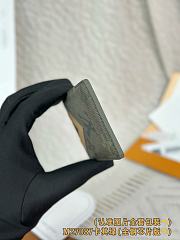 Okify Louis Vuitton Gray And Beige Magnet Card Holder 9.5x6.5x0.5cm - 3