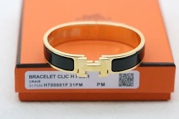 Okify Hermes Clic H Gold Bracelet In Black