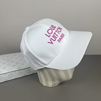 Okify Louis Vuitton White Baseball Cap 28827