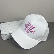Okify Louis Vuitton White Baseball Cap 28827 - 4
