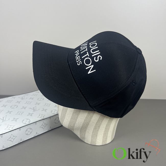 Okify Louis Vuitton Black Baseball Cap 28829 - 1