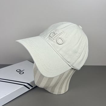 Okify Alo White Baseball Cap 28830