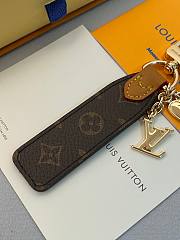 Okify Louis Vuitton Cherished Tab Key Chain  - 4