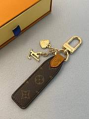 Okify Louis Vuitton Cherished Tab Key Chain  - 3